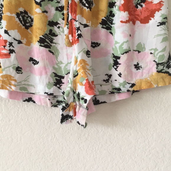 Volcom Floral Pullon Shorts Medium - Picture 6 of 11